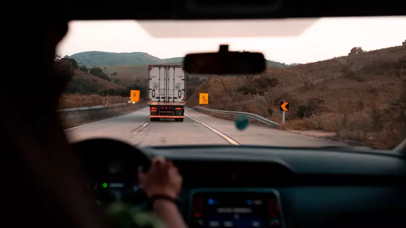Durante el Viaje: Consejos de Conducción Eficiente